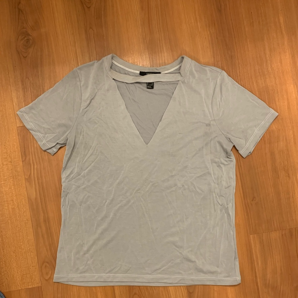 Forever 21 gray cut out top size medium